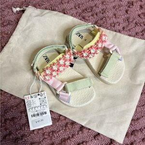 Zara Kids Sandals with Floral Accents - Pink and Green